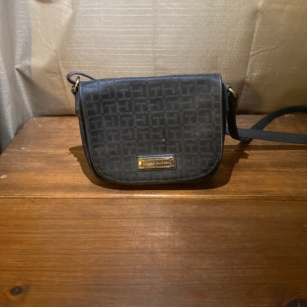 Tommy Hilfiger purse